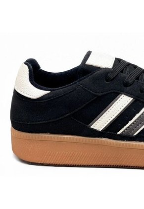 Tenis Mujer Negro Millennials Moscú