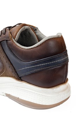 Tenis Blancos En Cuero Para Hombre ORIGEN Fabio