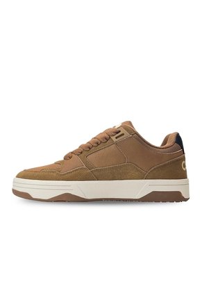 ZAPATILLAS HOMBRE OSIRIS CAMEL ROSS