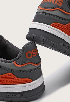 Tenis Skateboarding Gris-Negro-Blanco Osiris Gladiator