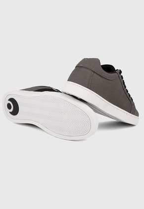 Tenis Skateboarding Gris-Blanco-Negro Osiris