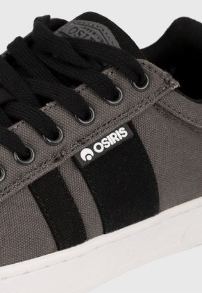 Tenis Skateboarding Gris-Blanco-Negro Osiris