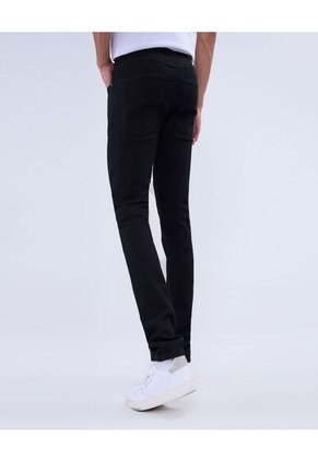 Jean Para Hombre Slim Color Negro Marca Ostu #60160309
