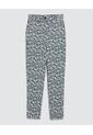 Pantalon Para Mujer Capri Color Verde  Marca Ostu #40070463 de Ostu