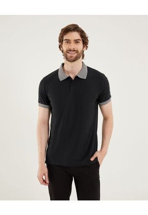 Polo Para Hombre Cuello Tejido Sin Bolsillo Color Negro Marca Ostu #60110767