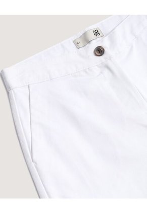 Bermuda  Para Mujer Regular Corto Color Blanco Marca Ostu #40100115