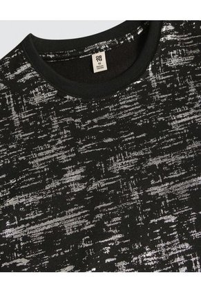 Buzo Para Niña Cuello Redondo Color Negro Marca Ostu #90060120