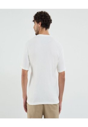 Camiseta Para Hombre Manga Corta Cuello Redondo Color Crema Marca Ostu #60091550