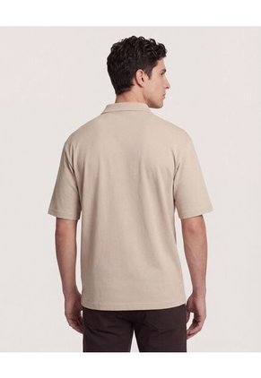 Polo Para Hombre Cuello Tejido Sin Bolsillo Color Beige Marca Ostu #60110880