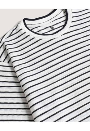 Camiseta  Para Hombre Manga Corta Cuello Redondo Color Crema Marca Ostu #60091785