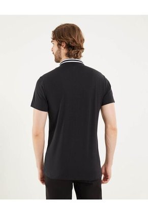 Polo Para Hombre Cuello Tejido Sin Bolsillo Color Negro Marca Ostu #60110767
