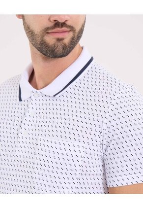 Polo Para Hombre Cuello Tejido Con Bolsillo Color Blanco Marca Ostu #60110804