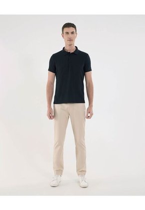 Polo Para Hombre Cuello Tejido Sin Bolsillo Color Negro Marca Ostu #60110740