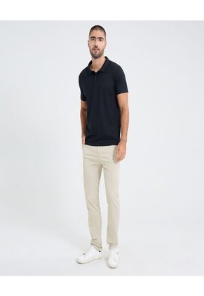 Polo Para Hombre Cuello Tejido Sin Bolsillo Color Negro Marca Ostu #60110740