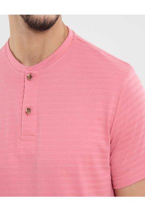 Camiseta Para Hombre Manga Corta Cuello Henley Color Coral Marca Ostu #60091669