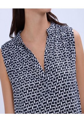 Blusa Para Mujer Manga Sisa Color Negro Marca Ostu #40121069