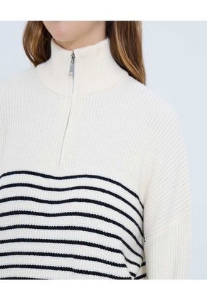 Saco Para Mujer Cuello Alto O Cuello Tortuga Color Crema Marca Ostu #40330091