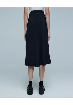 Falda Para Mujer Medio Color Negro Marca Ostu #40140138