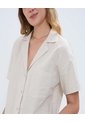 Camisa Para Mujer Manga Corta Color Beige Marca Ostu #40010268 de Ostu