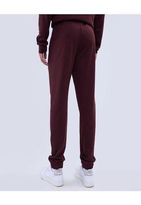 Pantalon Para Hombre Jogger Color Vino Marca Ostu #60070393