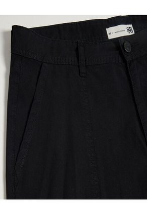 Jean Para Hombre Regular Color Negro Marca Ostu #60160298