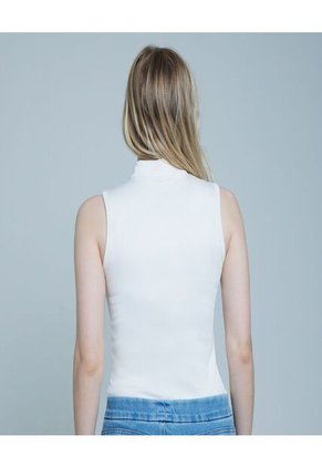 Camiseta Para Mujer Manga Sisa Color Crema Marca Ostu #40091832