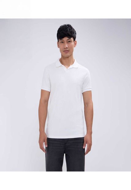 Polo Para Hombre Cuello Tejido Sin Bolsillo Color Crema Marca Ostu #60110725