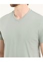 Camiseta Cuello En V  Para Hombre Verde Ostu de Ostu