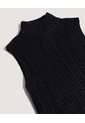 Chaleco Tejido Cuello Alto Texturizado  Para Mujer Negro Ostu de Ostu
