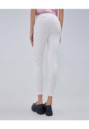Pantalon Para Mujer Chino Color Crema Marca Ostu #40070629