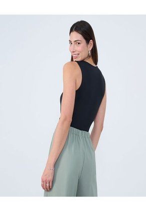 Top Para Mujer Cuello Redondo Color Negro Marca Ostu #40220409