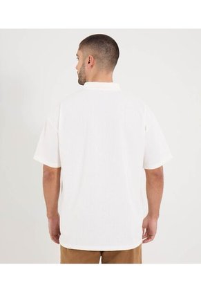 Polo Para Hombre Cuello Tejido Sin Bolsillo Color Crema Marca Ostu #60110818