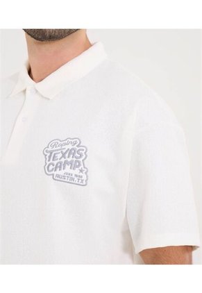 Polo Para Hombre Cuello Tejido Sin Bolsillo Color Crema Marca Ostu #60110818