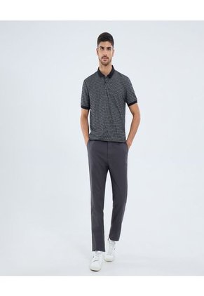 Polo Para Hombre Cuello Tejido Sin Bolsillo Color Negro Marca Ostu #60110758