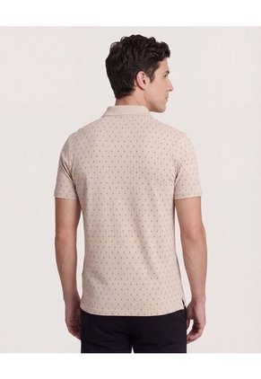 Polo Para Hombre Cuello Tejido Con Bolsillo Color Beige Marca Ostu #60110872