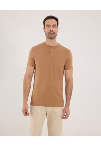 Camiseta Para Hombre Manga Corta Cuello Henley Color Camel Marca Ostu #60091425 Ostu