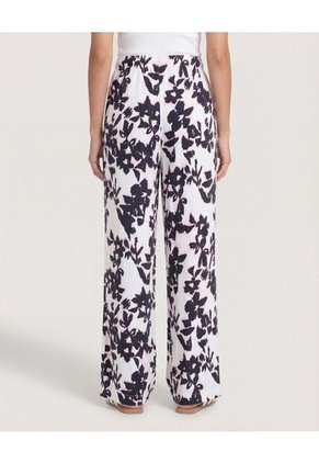 Pantalon Para Mujer Color Negro Marca Ostu #40070648