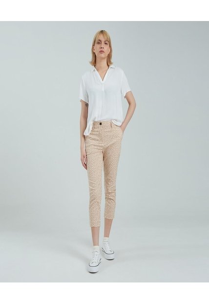 Pantalon Para Mujer Capri Color Café Oscuro Marca Ostu #40070526