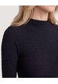 Camiseta Cuello Alto Texturizada  Para Mujer Negro Ostu de Ostu
