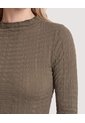 Camiseta Cuello Alto Texturizada  Para Mujer Verde Ostu de Ostu