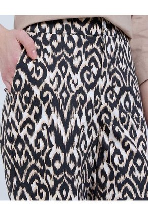 Bermuda Para Mujer Color Negrocarbon Marca Ostu #40100086