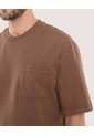 Camiseta Oversize Con Bolsillo  Para Hombre Café Ostu de Ostu