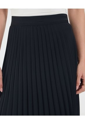 Falda Para Mujer Medio Color Negro Marca Ostu #40140167