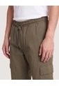 Jogger Con Bolsillos Cargo  Para Hombre Verde Ostu de Ostu
