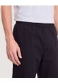 Jogger Plano Texturizado  Para Hombre Negro Ostu de Ostu