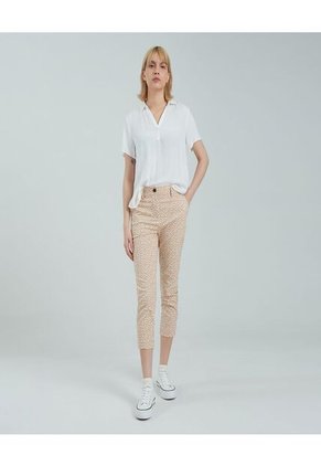 Pantalon Para Mujer Capri Color Café Oscuro Marca Ostu #40070526