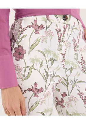 Pantalón Para Mujer Capri Color Orquidea Marca Ostu #40070775