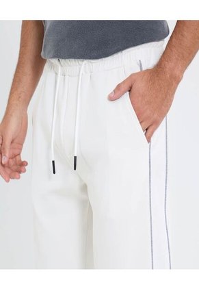 Pantalón Para Hombre Jogger Color Crema Marca Ostu #60070486
