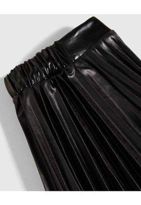 Falda Para Niña Corto Color Negro Marca Ostu #90140022