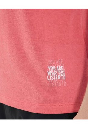 Polo Para Hombre Cuello Tejido Sin Bolsillo Color Coral Marca Ostu #60110781